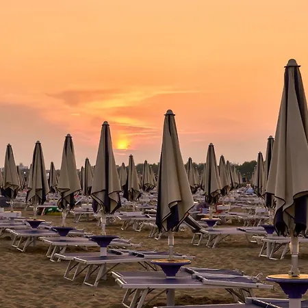 Relaxing Flat With Panoramic Sea Views In * Bibione