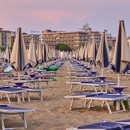 Relaxing Flat With Panoramic Sea Views In * Bibione